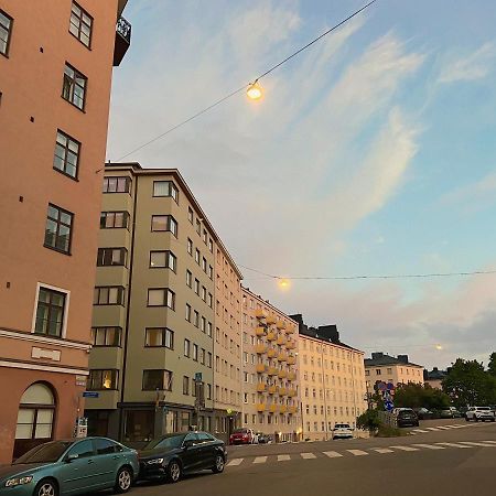 Urban Penthouse Next To Metro With City Views Helsinki Exterior photo