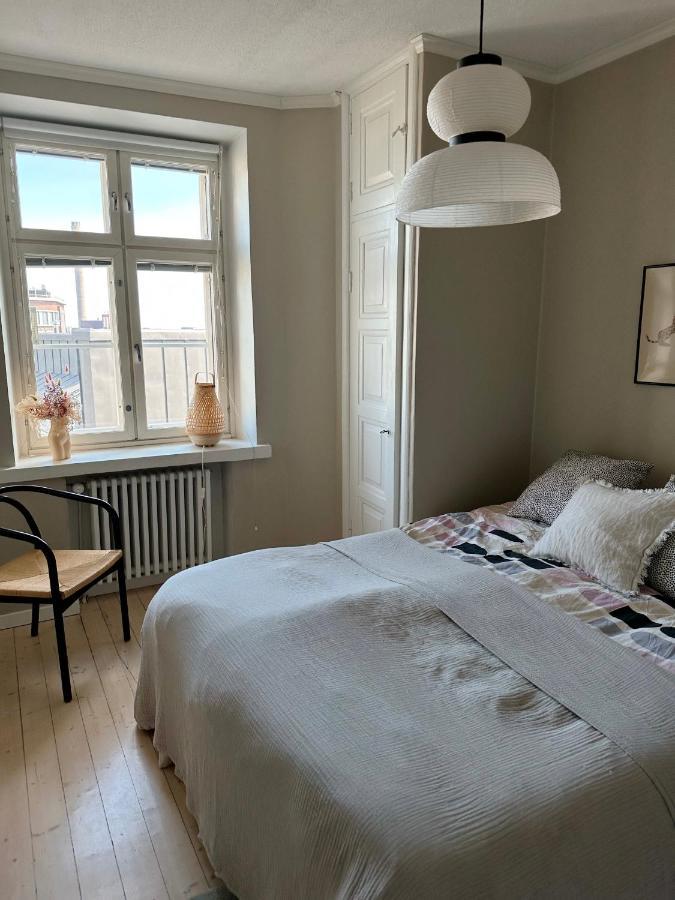 Urban Penthouse Next To Metro With City Views Helsinki Exterior photo
